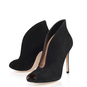 Gianvito Rossi Black 105mm Vamp suede pumps, US 6